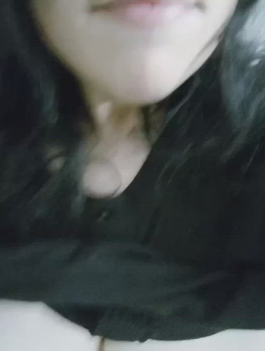 I'm a 36 year old working mom and these are my tits : video clip