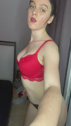 Can I be your tiny fuck toy 😘 : video clip