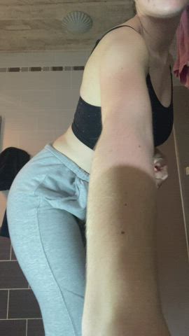 I tend to fall in love when men eat my ass 😬 : video clip