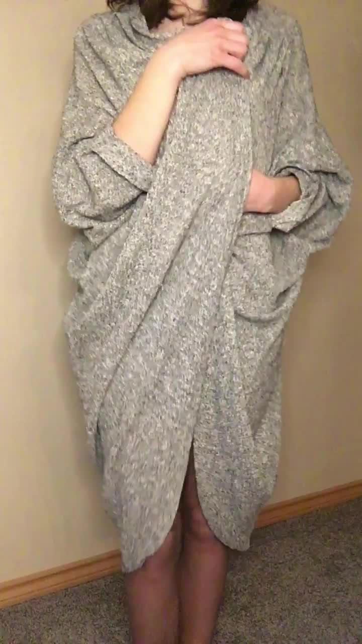 Just a pale girl looking to please 🙈 : video clip