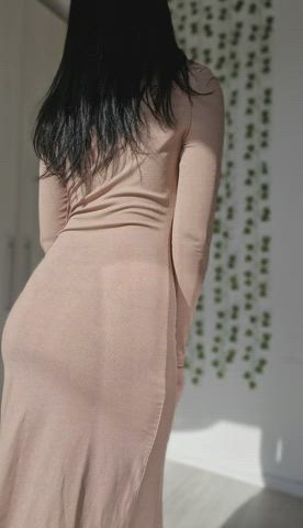 I think my dress is broken : video clip