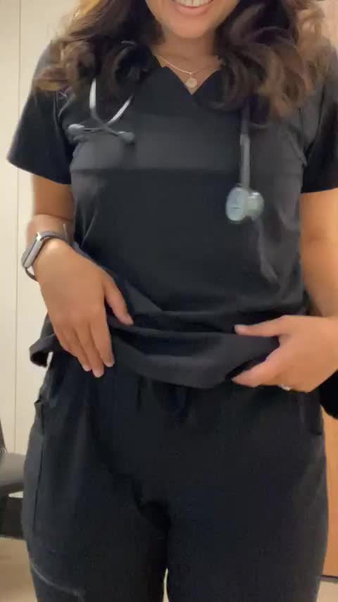 I have too much fun being such a bad girl at work [f] : video clip