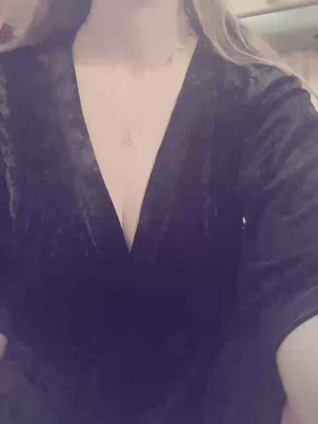 POV of my tits bouncing on your face : video clip