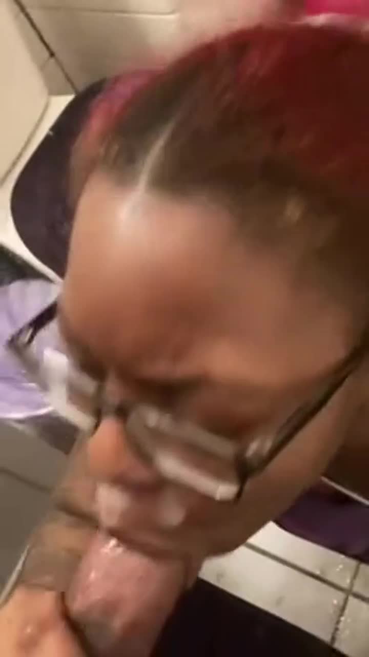 Glasses Facial Friday : video clip