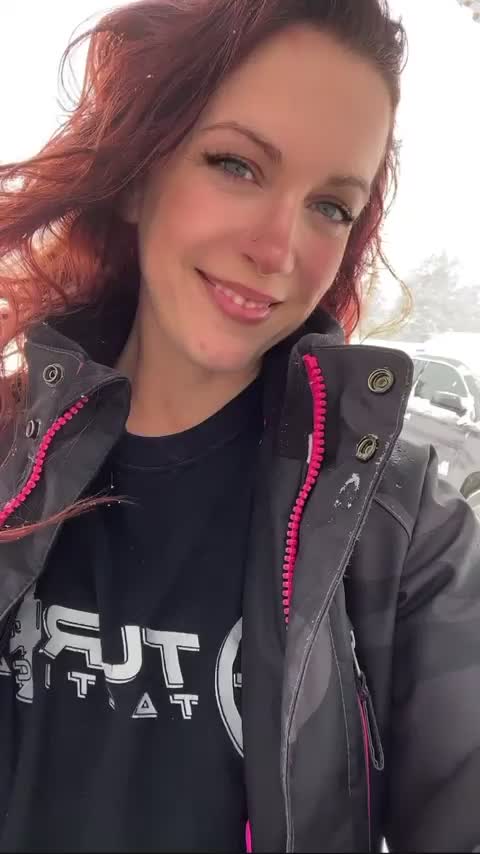 You can milk me while I milk that cock : video clip