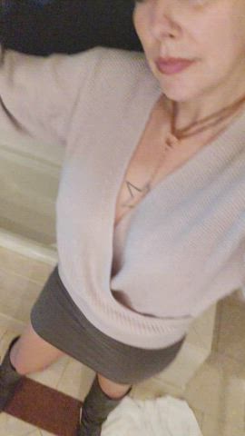 Married Mom of 2. Would you still lick it? : video clip