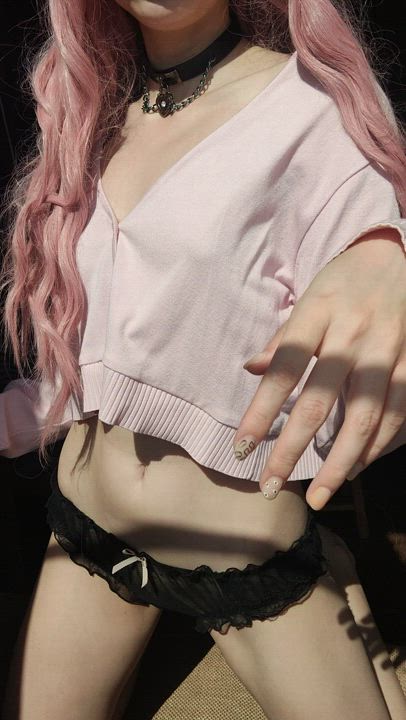 Say hi to my barely legal body : video clip