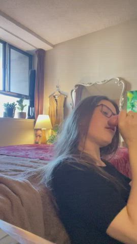 Honey wanted a facial : video clip