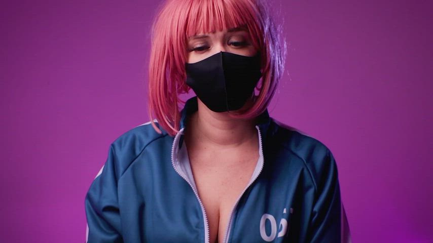We did a squid game cosplay :) Sound on redgifs. : video clip