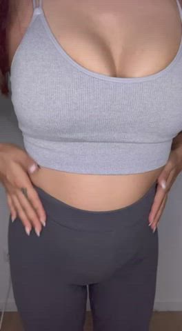 Do you want your face between? : video clip