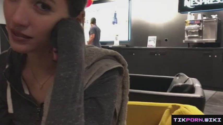 Blowjob in the bathroom of the gym : video clip