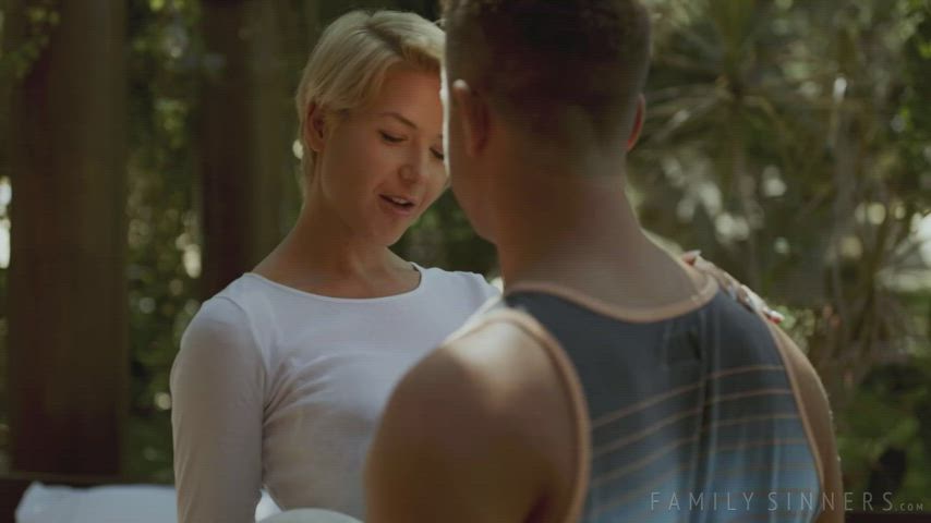 Spending Time with Her, Kit Mercer : video clip