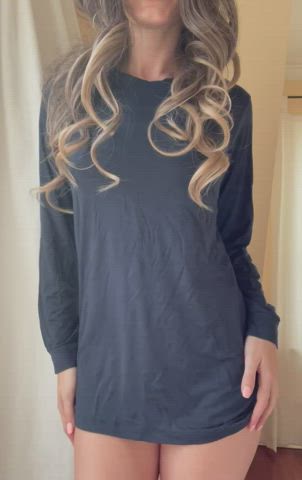 Hope you don’t mind me borrowing your shirt, daddy ;) : video clip