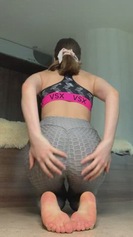 My ex said I was too petite : video clip