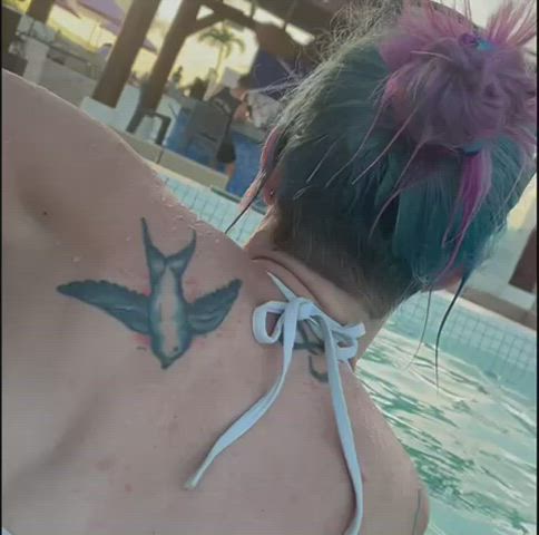 I had to wait for the PERFECT opportunity and still got caught by a hotel bartender! [gif] : video clip