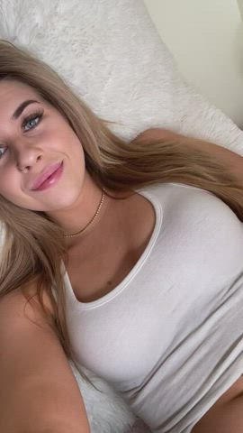 I hope my Canadian pussy makes you eh-xcited ;) : video clip