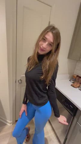 In need of a pussy eater😘 : video clip