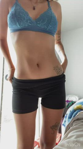 even i’m 18yo my hips are ready : video clip