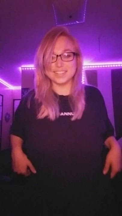 Big Tits Goth Titty Drop [OC] : video clip
