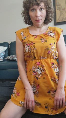 do you like what's under my milf dress? : video clip