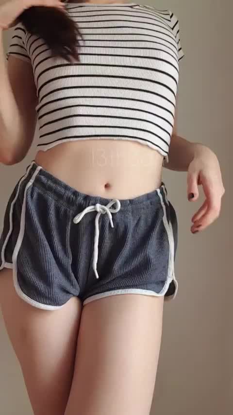 Small but perky : video clip