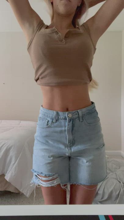19 f : video clip