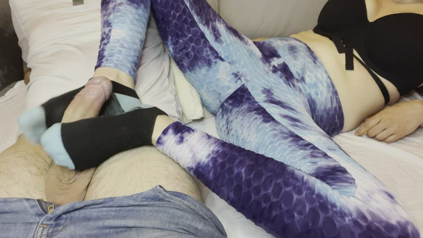 I'll lick your cum off my feet : video clip