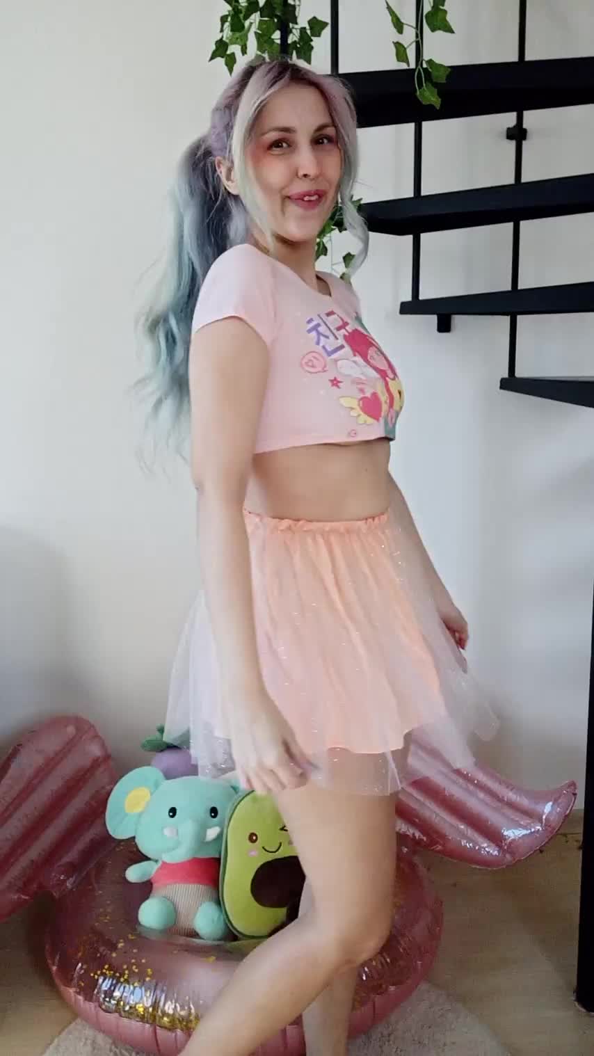 Have you ever tasted a cute little brazilian girl? : video clip