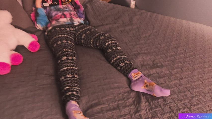 I’m a good friend, let me use your car and I’ll let you use my ass to cum. 😇 : video clip