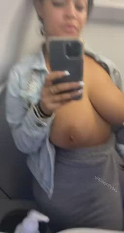 30 000 Feet in The Air [OC] : video clip