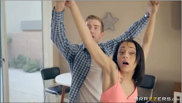 Just Doin Some Stretching : video clip