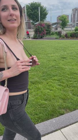 Out for a walk [gif] : video clip