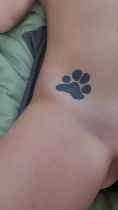 Go ahead, I'll play with my phone. : video clip