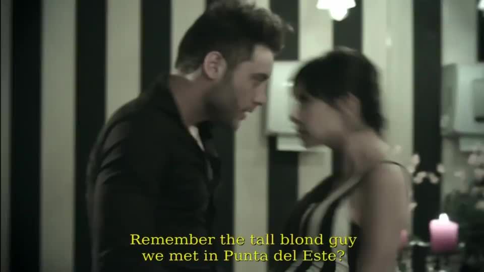 Celeste Sablich Nude Threesome in Roommates(S01 E01) : video clip