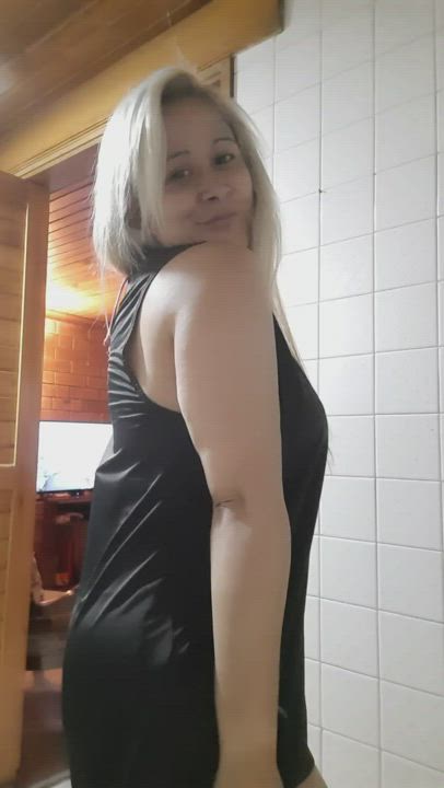 Am I hot enough to capture your attention?😊 : video clip