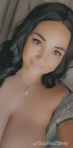 I never wear bras under my dresses… 😏 : video clip
