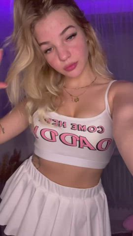 i just love it when men stare at my tits : video clip