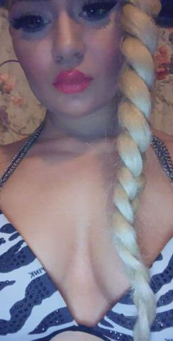 Do you think you can handle my tight pussy : video clip