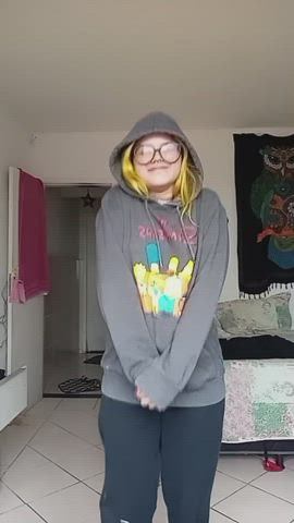 The cold doesnt put out my fire haha : video clip