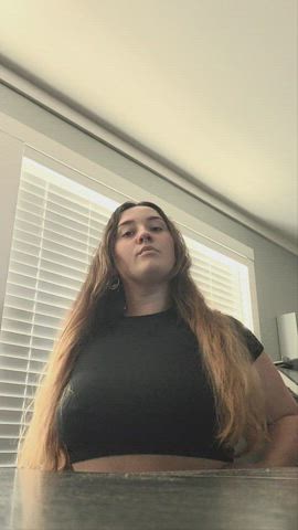 I'm your curvy coworker who wants your cock : video clip