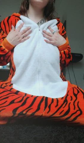 Rawr🐯 I guarantee you its gonna get wild 😏 : video clip