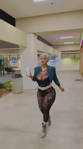 DAAAAAMN, anyone know who she is? : video clip
