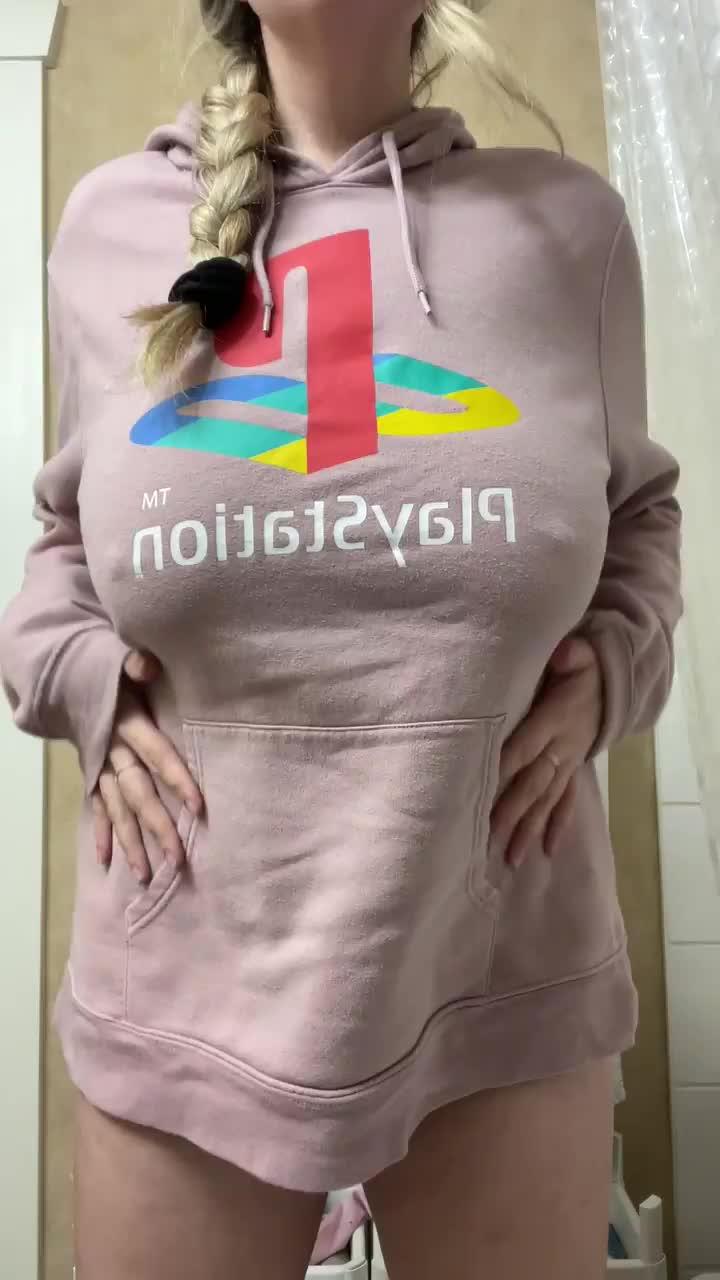 Will you be my player 2? ;) : video clip