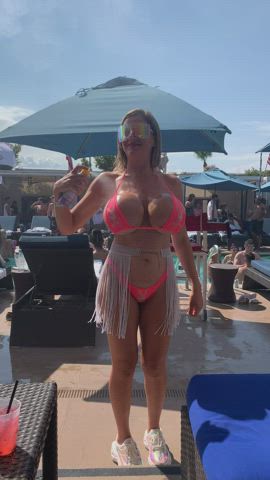 Making sure my girls don’t get burned : video clip
