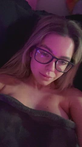 What’s hiding under my blanket : video clip