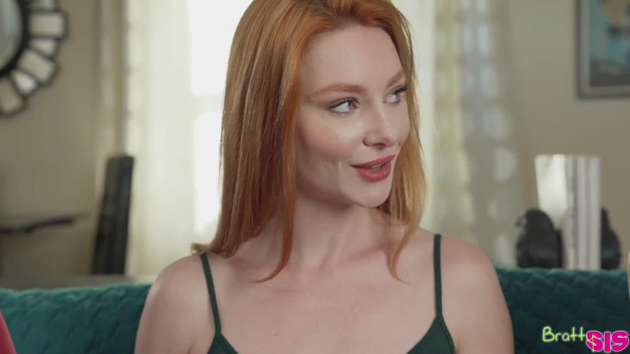 Lacy Lennon, Liz Jordan - Fun and Games with Step-sis "Let's play" : video clip