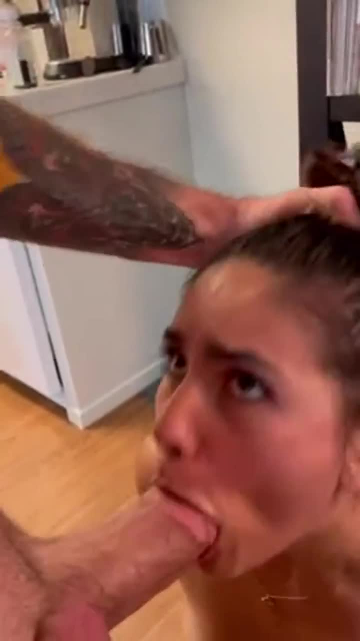 I love it when he fucks me face : video clip