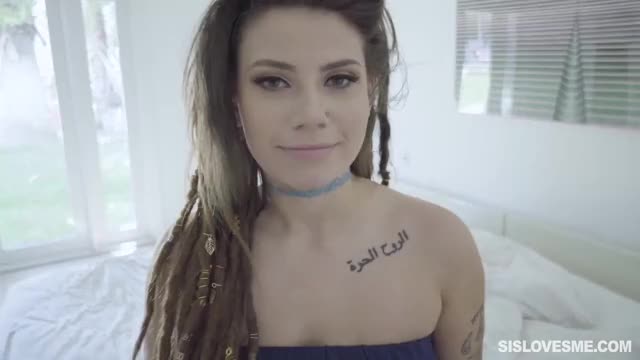 Stepsister Stash Snatch Porn GIF : video clip