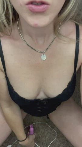 I want you to lick me all over : video clip