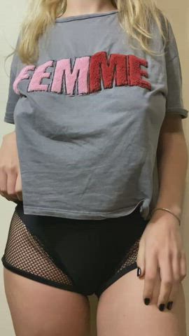 Everyone in college wants to fuck me between the titties : video clip